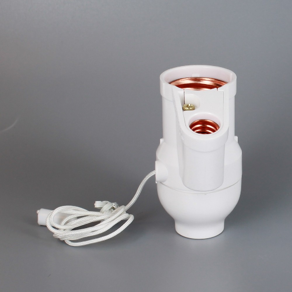 Does the E-26 Pull Cord Lamp Socket with E-12 Accessory Night Light with 1/8ips. Threaded Cap come in Black?