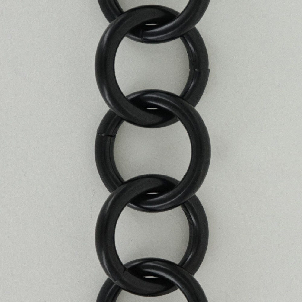 3 Gauge (1/4in) - 1-1/4in Diameter - Round Link Steel Chain - Black Finish Questions & Answers